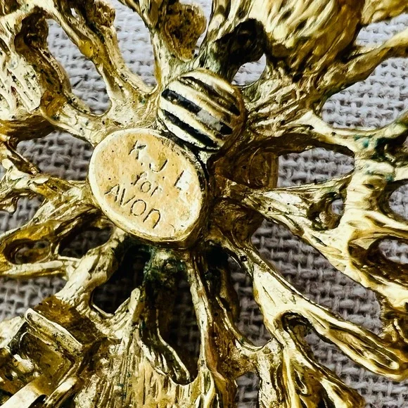 Vintage Kenneth Jay Lane “Regal Riches” Collection Sunburst Clip-On Earrings - Picture 8 of 9